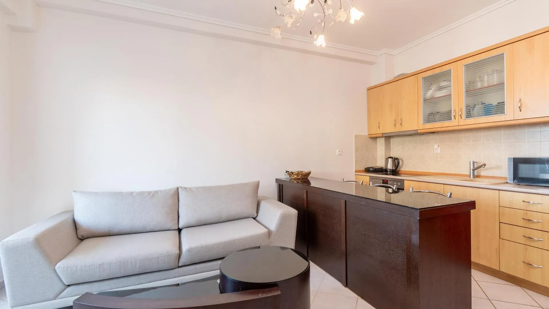 Theophile Apartment Néos Marmarás